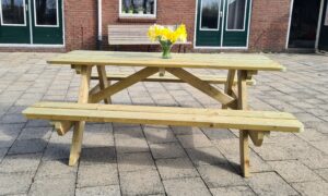 Stevige picknicktafel van geïmpregneerd hout voor buiten